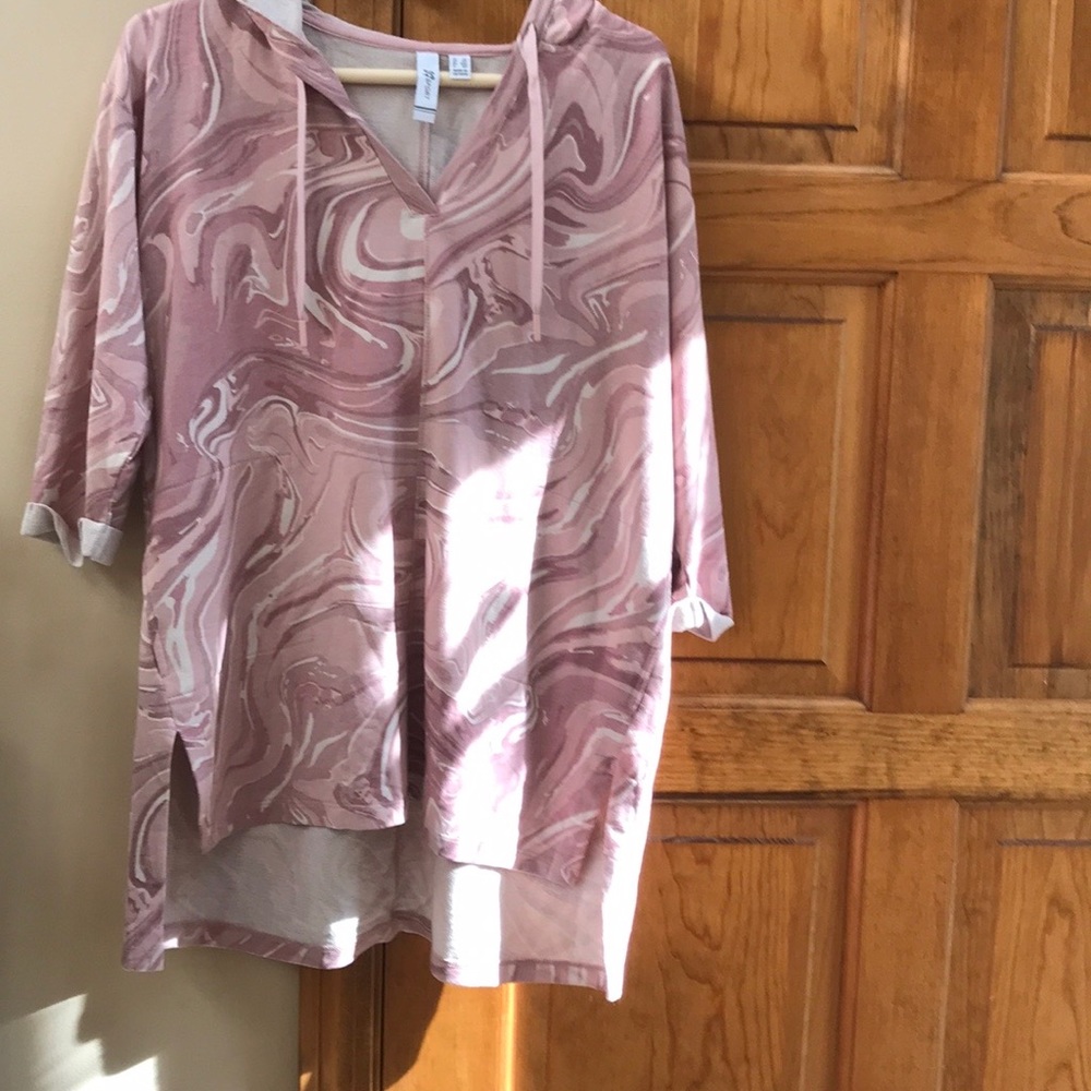 SGSport ladies size small top rose multicolored